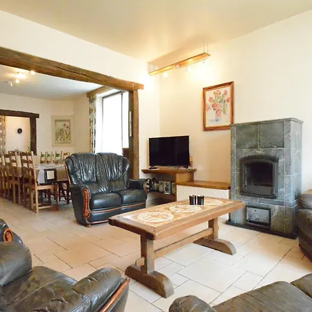Spacious Retreat, Daverdisse, Cleaning Included Hébergement de vacances Daverdisse